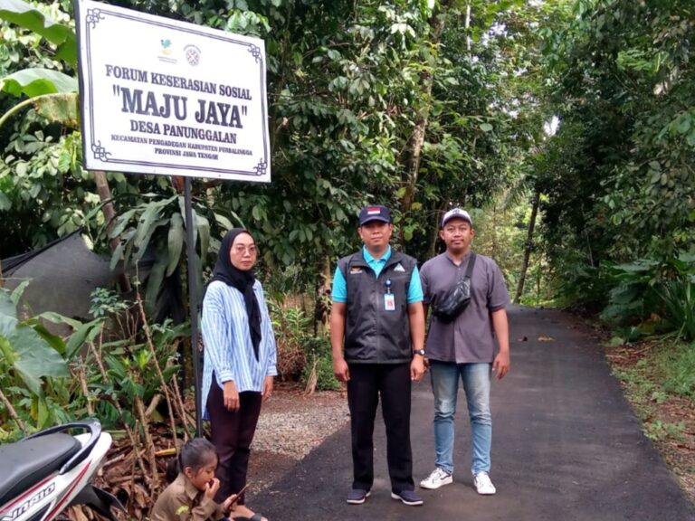 Program Forum Keserasian Sosial Kementerian Sosial Republik Indonesia. Pendampingan Monitoring LPJ dan Hasil Pekerjaan Kegiatan Pembuatan Jalan Aspal Desa Panunggalan Kecamatan Pengadegan.